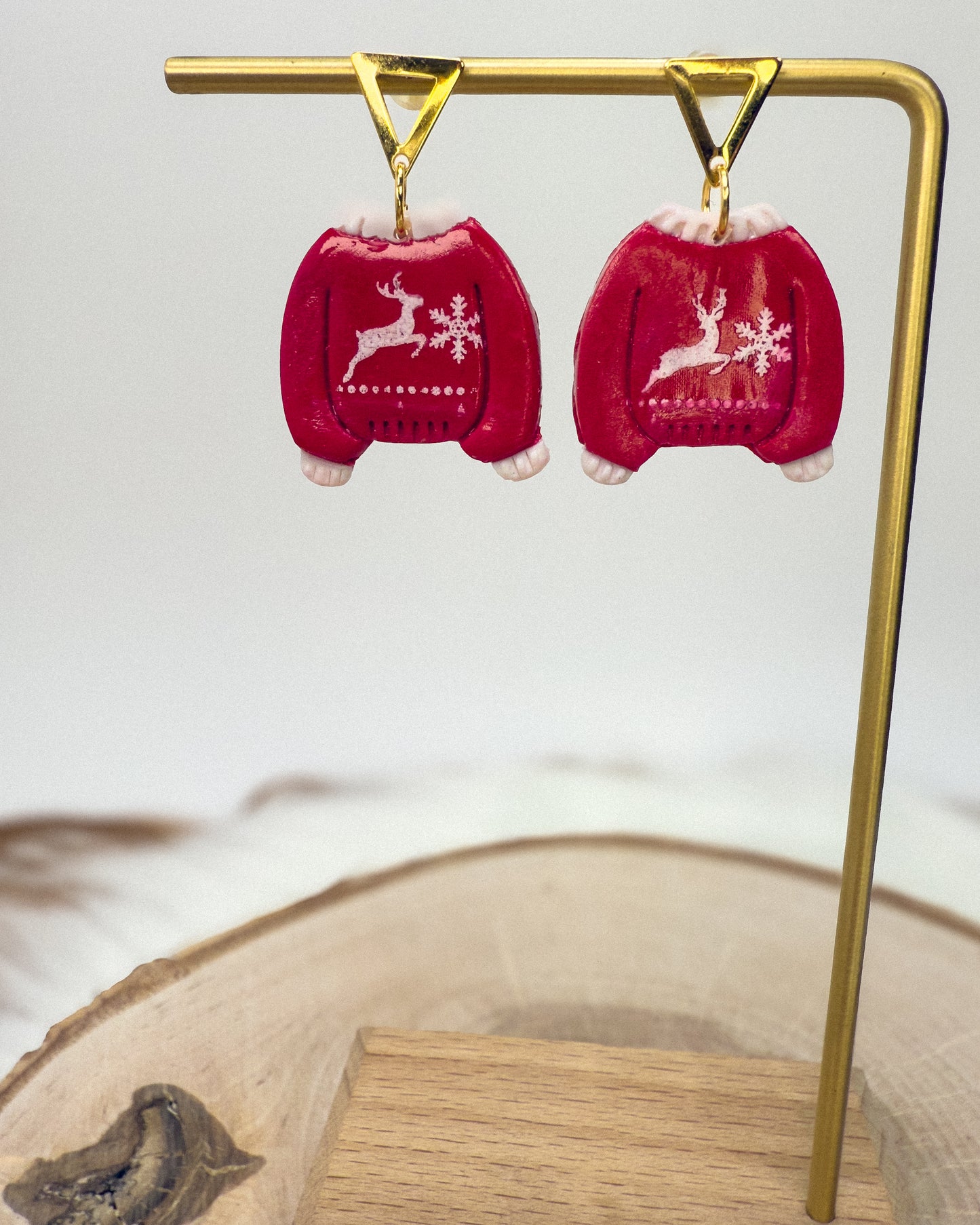 Pendientes navideños de reno rojo – Joyas de arcilla navideñas